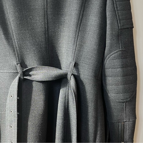 Burberry Double-Breasted Women’s Knee-Length Charcoal Button Belt Coat size 8/M - Picture 8 of 15